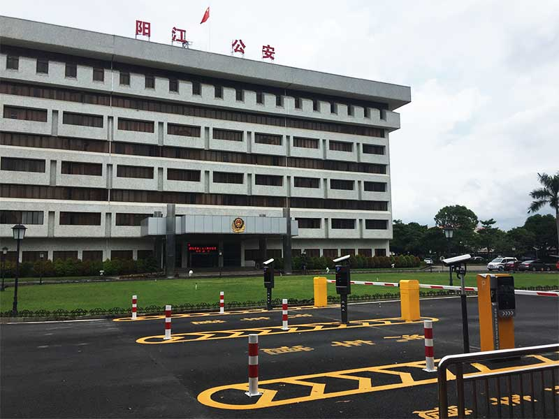 銳方達(dá)科技無(wú)人值守停車(chē)場(chǎng)管理系統(tǒng)有什么優(yōu)勢(shì)？